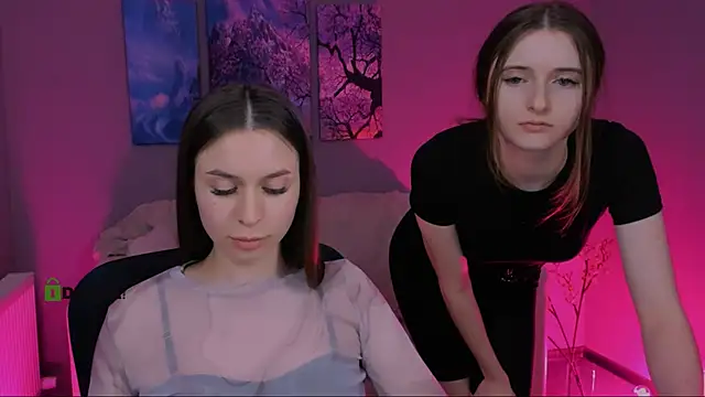 Snapshot of nekky_mouse chatting on 12/01/25, 04:28 nekky mouse online show from 12/01/25, 04:28