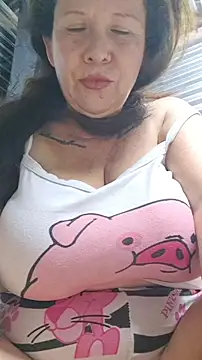 Snapshot of SinisterBabe chatting on 05/19/26, 11:38 SinisterBabe online show from 05/19/26, 11:38
