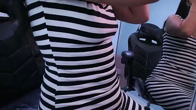 victoria hernandez t  online show from 10/15/25, 01:22