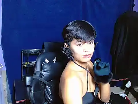 Snapshot of Alexx_143 chatting on 10/23/25, 03:39 Alexx 143 online show from 10/23/25, 03:39