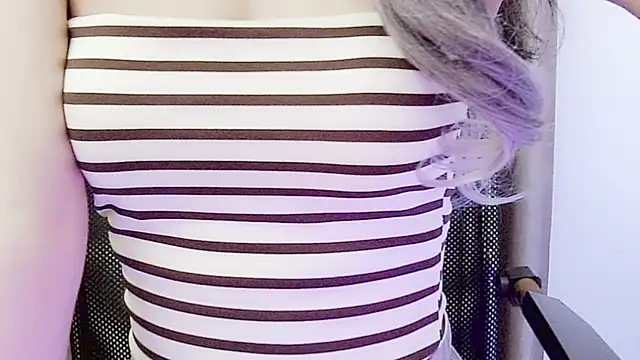 Snapshot of ALy-Lush chatting on 12/19/25, 06:59 ALy-Lush online show from 12/19/25, 06:59