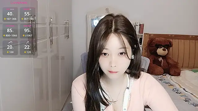 Snapshot of Xiaotantan-99 chatting on 10/21/25, 07:36 Xiaotantan-99 online show from 10/21/25, 07:36