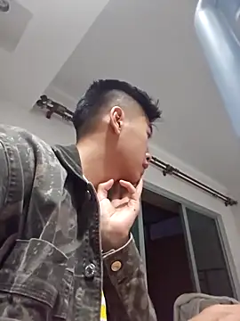 Snapshot of heywilliam chatting on 12/03/25, 01:09 heywilliam online show from 12/03/25, 01:09