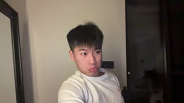 Snapshot of heywilliam chatting on 03/15/26, 03:40 heywilliam online show from 03/15/26, 03:40