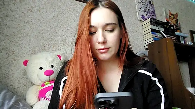 Snapshot of Sweet_lollipop25 chatting on 10/31/25, 12:17 Sweet lollipop25 online show from 10/31/25, 12:17