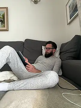 Michel huge online show from 06/09/26, 05:24