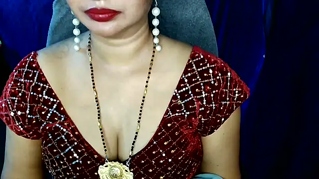 QUEEN SAKHI- online show from 04/29/26, 05:41