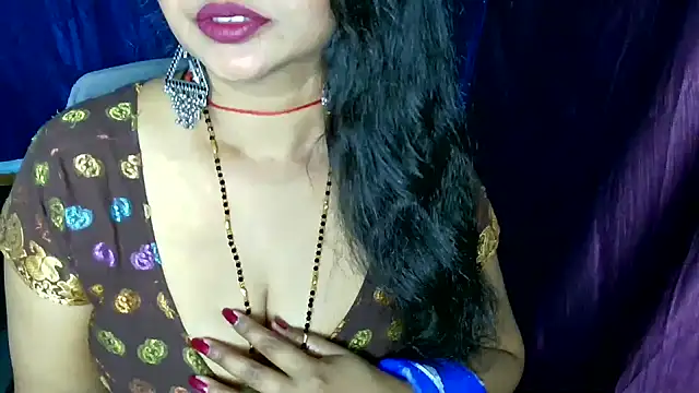 Snapshot of QUEEN_SAKHI- chatting on 07/07/26, 05:21 QUEEN SAKHI- online show from 07/07/26, 05:21