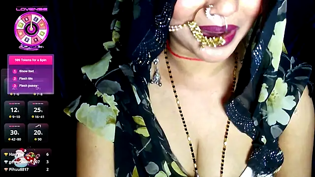 Snapshot of QUEEN_SAKHI- chatting on 07/08/26, 07:07 QUEEN SAKHI- online show from 07/08/26, 07:07