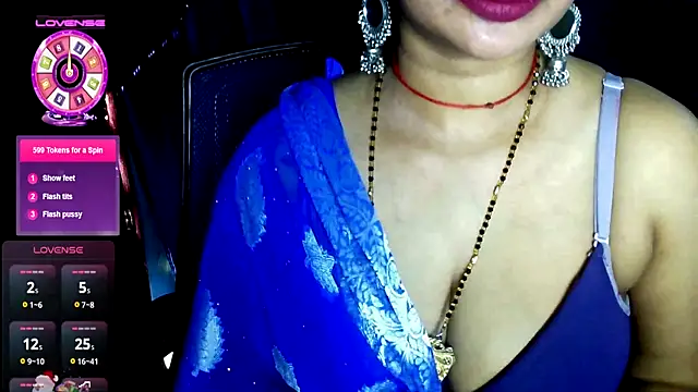 Snapshot of QUEEN_SAKHI- chatting on 07/10/26, 05:59 QUEEN SAKHI- online show from 07/10/26, 05:59