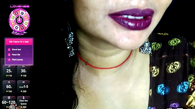 Snapshot of QUEEN_SAKHI- chatting on 07/15/26, 06:24 QUEEN SAKHI- online show from 07/15/26, 06:24