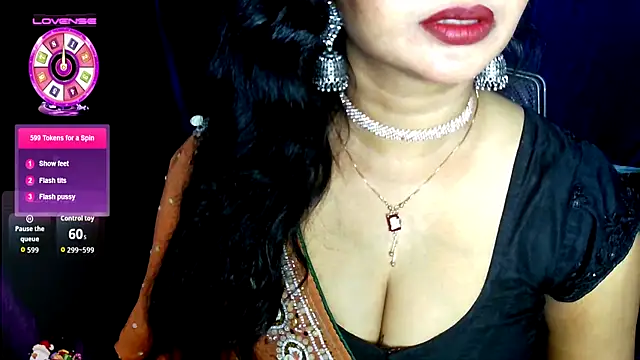 Snapshot of QUEEN_SAKHI- chatting on 07/16/26, 06:30 QUEEN SAKHI- online show from 07/16/26, 06:30