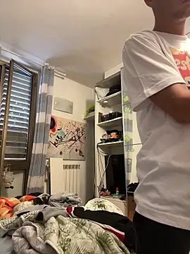 Snapshot of Thelouniost334___ chatting on 09/16/25, 06:25 Thelouniost334 online show from 09/16/25, 06:25