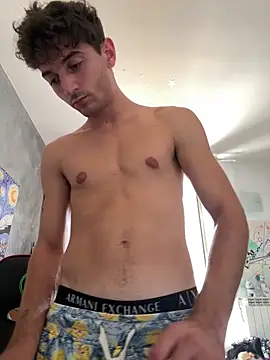 Snapshot of Thelouniost334___ chatting on 09/21/25, 01:46 Thelouniost334 online show from 09/21/25, 01:46