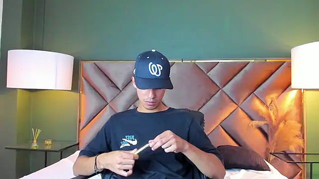 Marcus Jeron online show from 09/20/25, 04:13