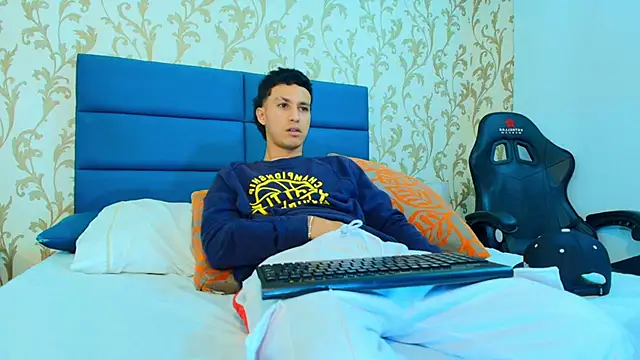 Marcus Jeron online show from 10/16/25, 02:34