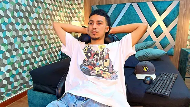 Marcus Jeron online show from 12/15/25, 05:50