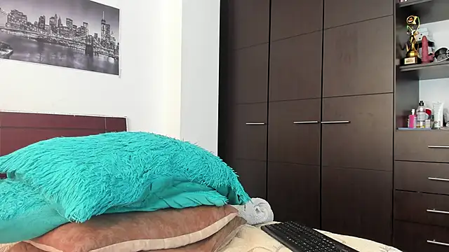 Snapshot of AntonyDAngelo25 chatting on 01/13/26, 06:13 AntonyDAngelo25 online show from 01/13/26, 06:13