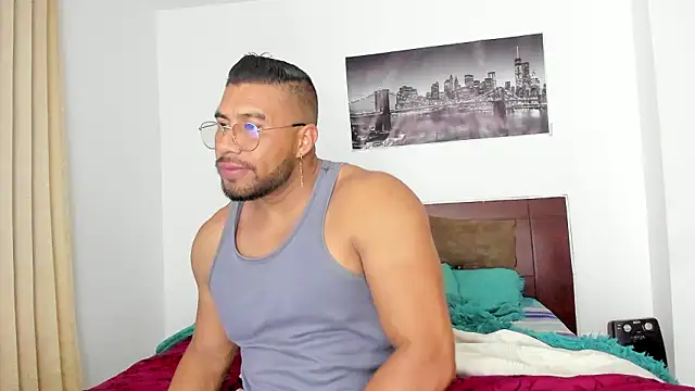 Snapshot of AntonyDAngelo25 chatting on 02/10/26, 04:49 AntonyDAngelo25 online show from 02/10/26, 04:49