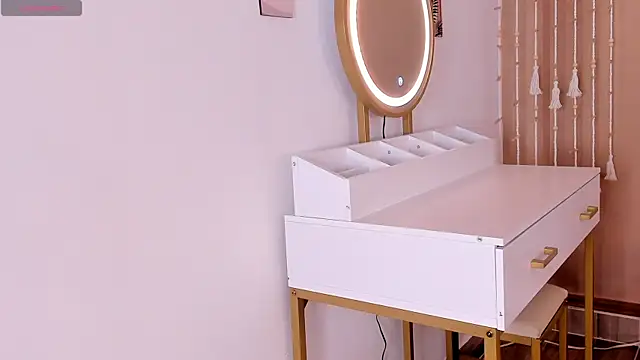 Camila Bustamante online show from 02/20/26, 02:50