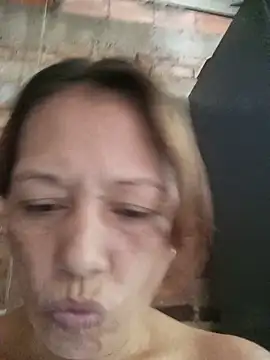 Snapshot of marinita13 chatting on 05/22/26, 03:06 marinita13 online show from 05/22/26, 03:06