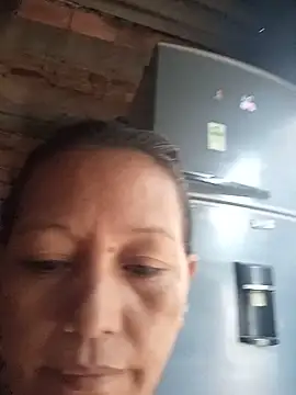 Snapshot of marinita13 chatting on 06/19/26, 12:20 marinita13 online show from 06/19/26, 12:20