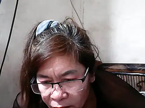 Snapshot of Hottestsexxy_Elynnn chatting on 06/03/26, 05:43 Hottestsexxy Elynnn online show from 06/03/26, 05:43