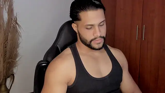 Snapshot of Pier_Simons chatting on 07/15/26, 06:18 Pier Simons online show from 07/15/26, 06:18