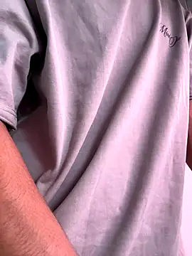 Snapshot of Max_Rain chatting on 10/23/25, 03:22 Max Rain online show from 10/23/25, 03:22