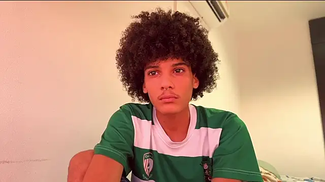 Snapshot of Max_Rain chatting on 10/30/25, 08:09 Max Rain online show from 10/30/25, 08:09