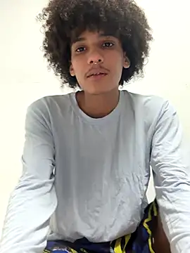 Snapshot of Max_Rain chatting on 11/01/25, 12:23 Max Rain online show from 11/01/25, 12:23