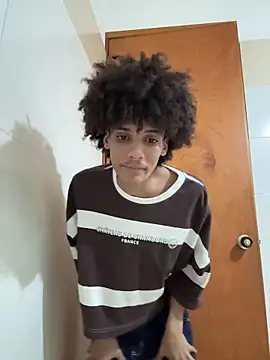 Snapshot of Max_Rain chatting on 01/16/26, 10:52 Max Rain online show from 01/16/26, 10:52