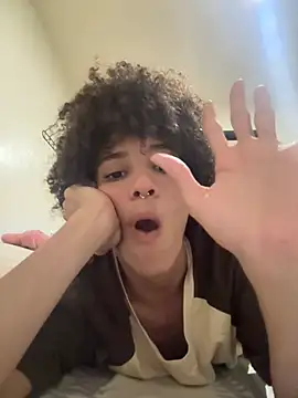 Snapshot of Max_Rain chatting on 02/09/26, 01:53 Max Rain online show from 02/09/26, 01:53