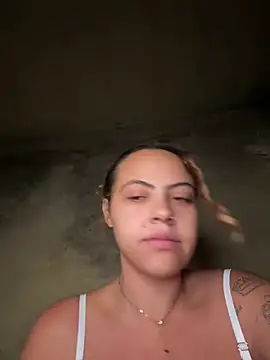 Snapshot of Chloe_Leaozinho chatting on 05/20/26, 05:02 Chloe Leaozinho online show from 05/20/26, 05:02