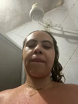 Snapshot of Chloe_Leaozinho chatting on 07/20/26, 10:01 Chloe Leaozinho online show from 07/20/26, 10:01