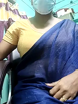 Snapshot of Bhanu-Sharma chatting on 09/10/25, 04:45 Bhanu-Sharma online show from 09/10/25, 04:45