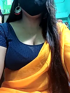 Snapshot of Bhanu-Sharma chatting on 09/26/25, 04:05 Bhanu-Sharma online show from 09/26/25, 04:05