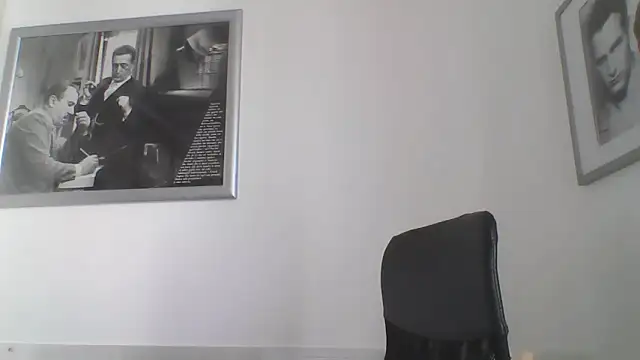 Snapshot of FROCETTO93 chatting on 06/05/26, 06:52 FROCETTO93 online show from 06/05/26, 06:52