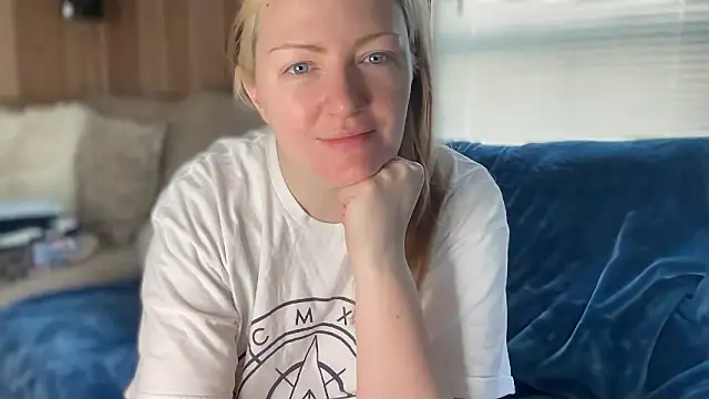 Snapshot of PefectNipz chatting on 01/12/26, 03:28 PefectNipz online show from 01/12/26, 03:28