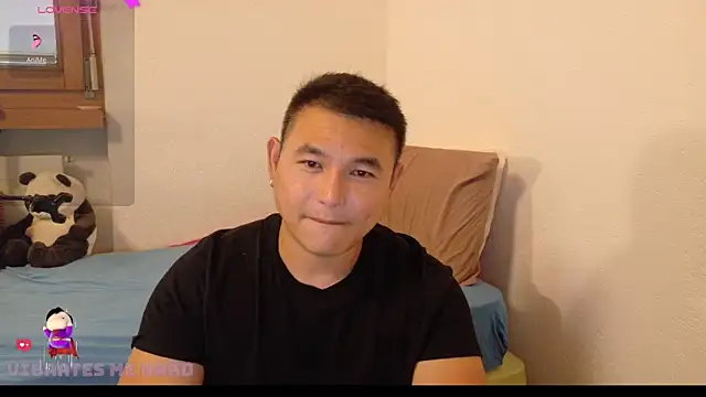 Snapshot of AsianBoy_WhiteDaddy chatting on 09/22/25, 11:12 AsianBoy WhiteDaddy online show from 09/22/25, 11:12