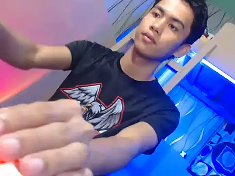 Demure Asian143 online show from 10/06/25, 09:29