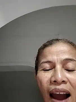 Merybeks online show from 10/20/25, 10:49