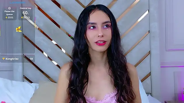 Sarah-Grace online show from 11/11/25, 02:55