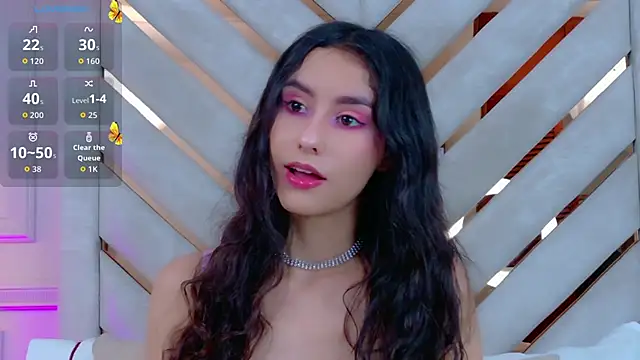 Sarah-Grace online show from 11/18/25, 02:06