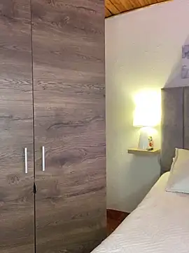 juliana-mancini online show from 09/10/25, 05:13