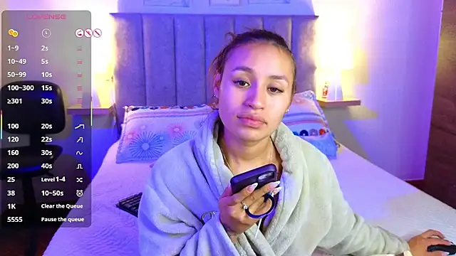 juliana-mancini online show from 10/26/25, 05:52