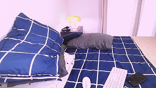 Snapshot of hairyzodb chatting on 11/12/25, 05:35 hairyzodb online show from 11/12/25, 05:35