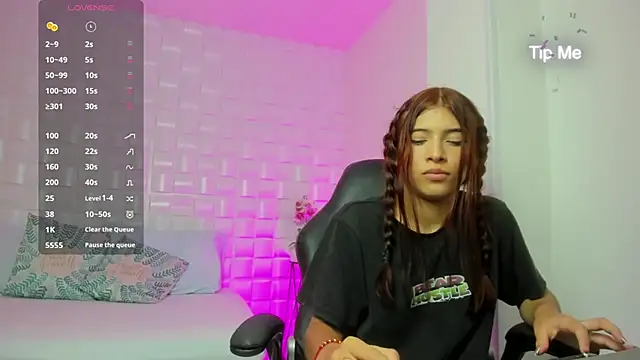 Snapshot of tbabi11 chatting on 09/29/25, 08:35 tbabi11 online show from 09/29/25, 08:35