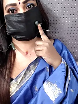 Cutie nila26 online show from 11/17/25, 05:35