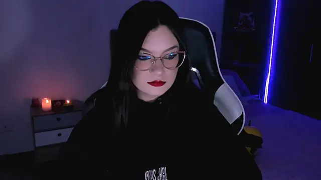 OphelianaRose33 online show from 09/14/25, 10:31